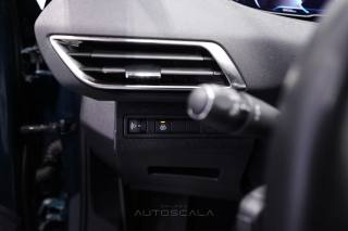 PEUGEOT 3008 usata, con Sistema di navigazione
