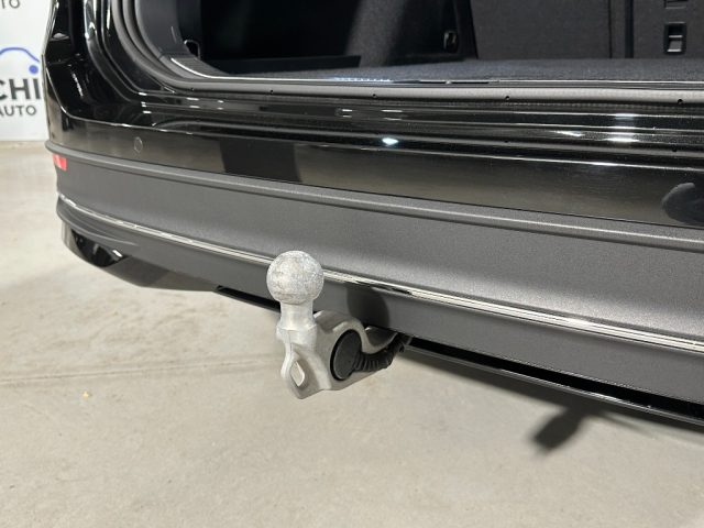 VOLKSWAGEN Passat Variant usata, con Climatizzatore