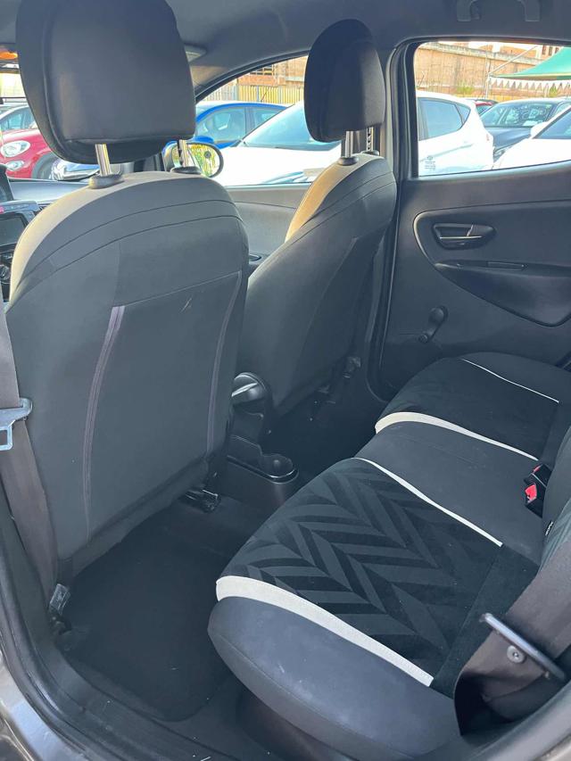 LANCIA Ypsilon usata, con ESP