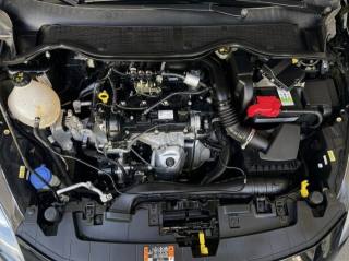 FORD Fiesta usata, con Fari LED