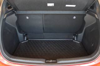 TOYOTA Yaris usata 10