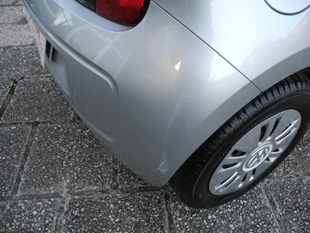 VOLKSWAGEN up! usata 70