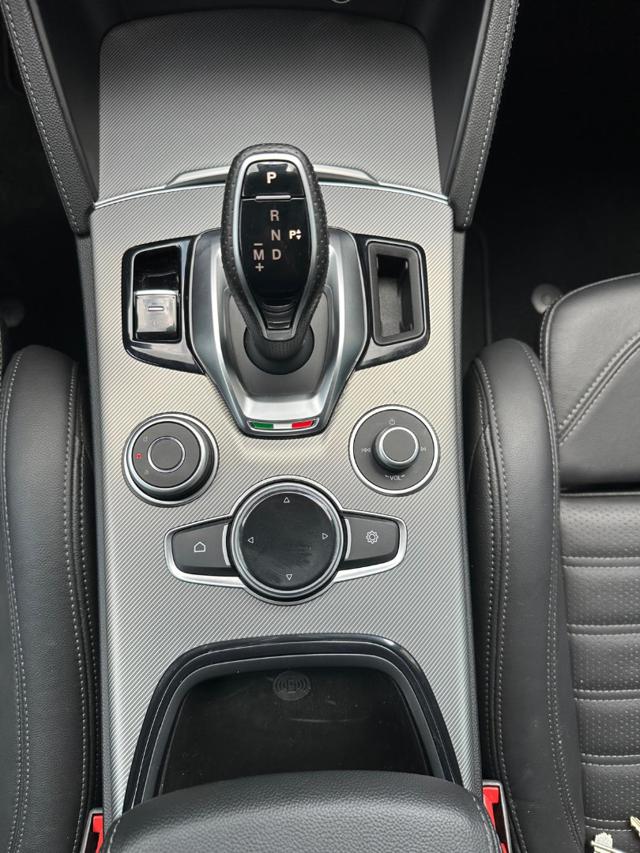 ALFA ROMEO Stelvio usata, con Sistema di navigazione