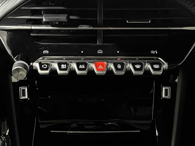 PEUGEOT 2008 usata, con Sensore di luce