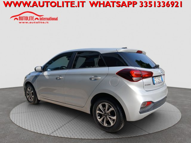 HYUNDAI i20 usata, con Airbag laterali
