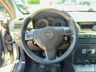 OPEL Astra usata, con Boardcomputer