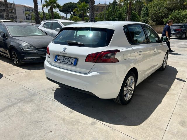 PEUGEOT 308 usata, con Boardcomputer