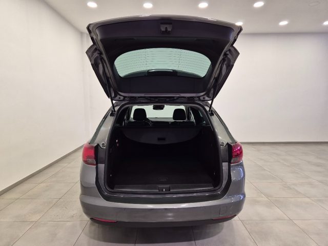 OPEL Astra usata, con Sensore di luce