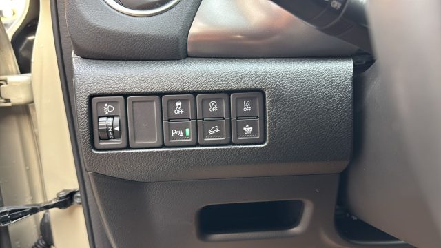 SUZUKI Vitara usata, con Fari LED