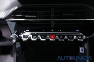 PEUGEOT 208 usata, con Bluetooth