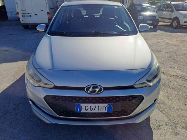 HYUNDAI i20 usata, con Start/Stop Automatico