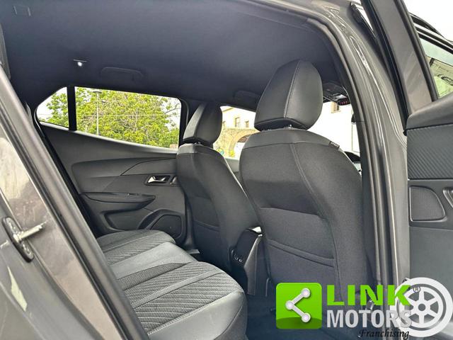 PEUGEOT 2008 usata, con Volante multifunzione