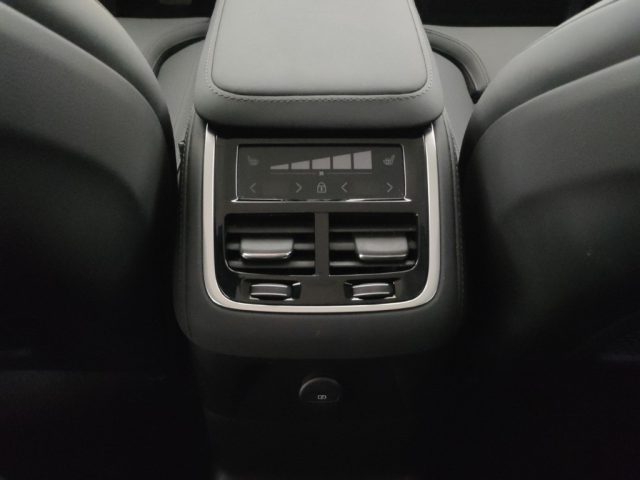 VOLVO XC90 usata, con Volante in pelle