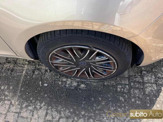 LANCIA Ypsilon usata, con Chiusura centralizzata