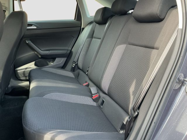 VOLKSWAGEN Taigo usata 9