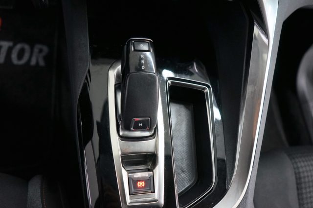 PEUGEOT 3008 usata, con Fendinebbia