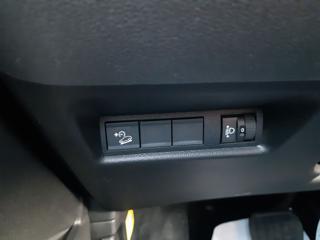 JEEP Avenger usata, con Volante in pelle