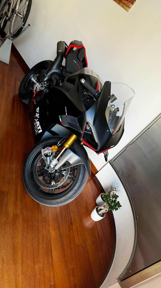 DUCATI Panigale V4 usata 8