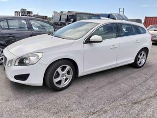 VOLVO V40 geartronic summum