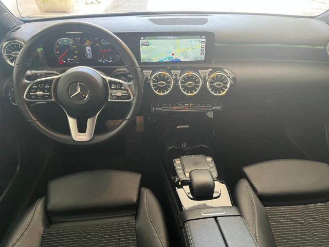 MERCEDES-BENZ A 200 usata, con Riconoscimento dei segnali stradali