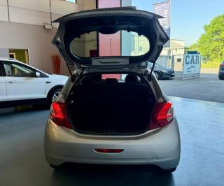 PEUGEOT 208 usata, con Controllo automatico clima