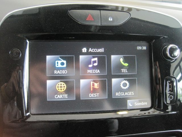 RENAULT Clio usata, con Bluetooth