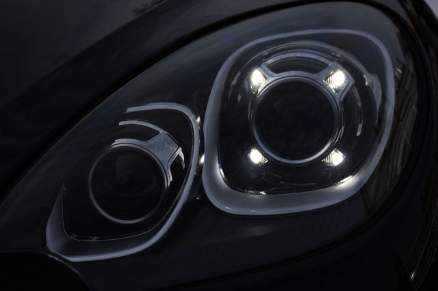 PORSCHE Macan usata, con Alzacristalli elettrici