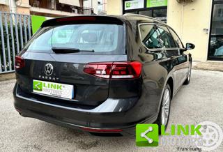 VOLKSWAGEN Passat Variant usata, con ESP