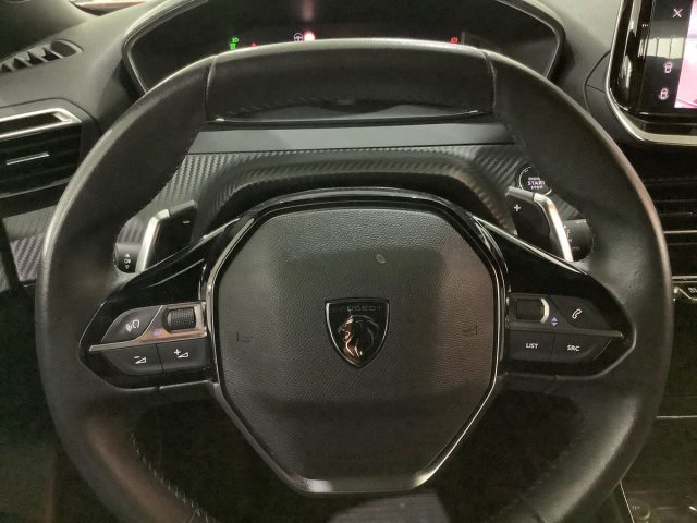 PEUGEOT 2008 usata, con Sensore di pioggia