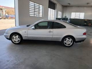 MERCEDES-BENZ CLK 200 usata, con Airbag laterali