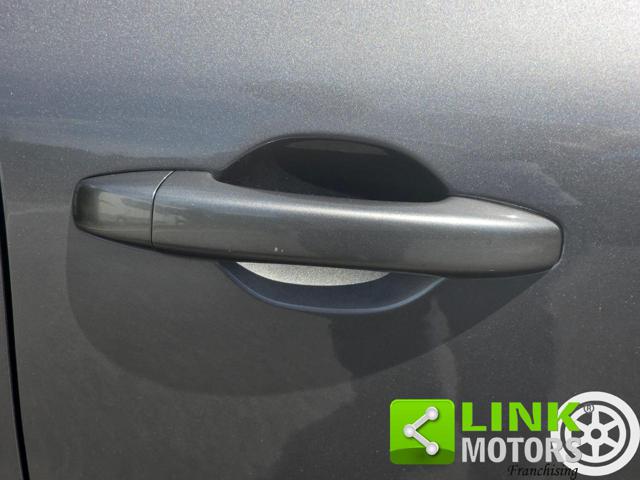 RENAULT Captur usata, con Specchietti laterali elettrici