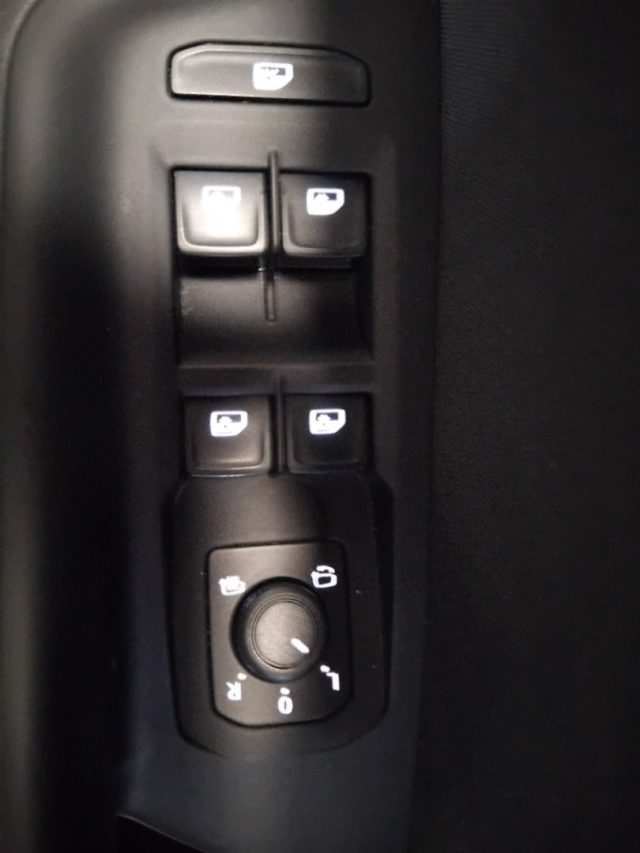 VOLKSWAGEN Passat usata, con Fari LED