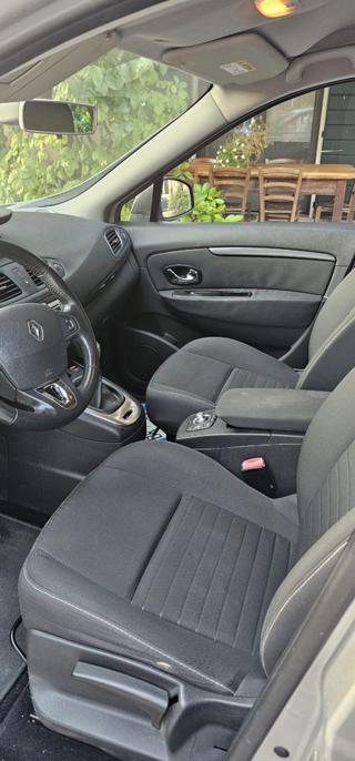 RENAULT Scenic usata, con Climatizzatore