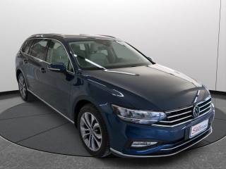 VOLKSWAGEN Passat Variant usata, con Airbag laterali