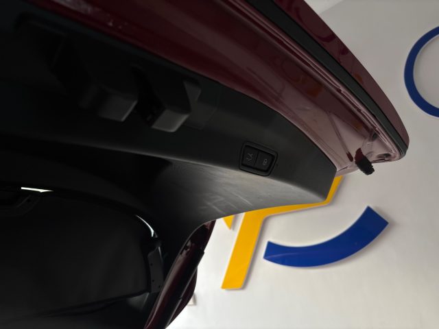 ALFA ROMEO Stelvio usata, con Controllo automatico clima