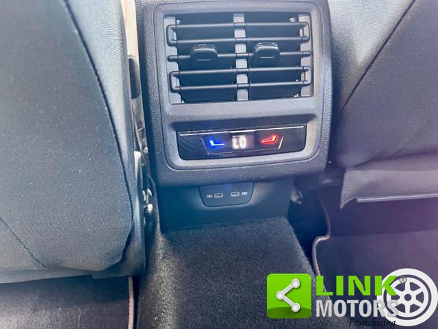 VOLKSWAGEN Golf usata, con Park Distance Control