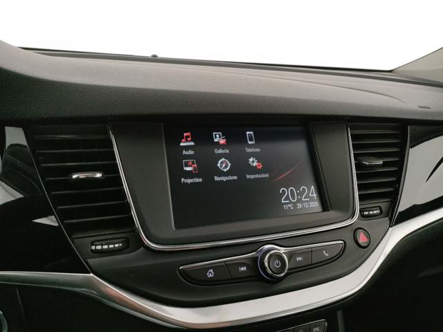 OPEL Astra usata, con Park Distance Control