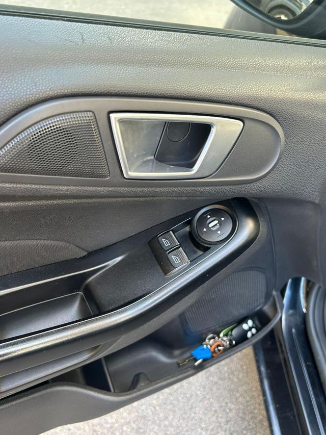 FORD Fiesta usata, con Bracciolo