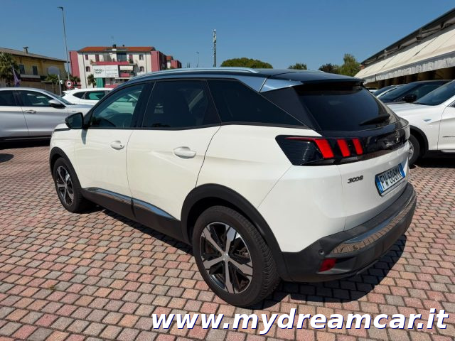 PEUGEOT 3008 usata, con Autoradio