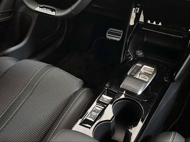 PEUGEOT 2008 usata, con Touch screen