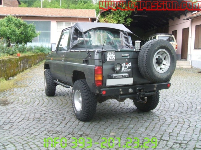 TOYOTA Land Cruiser usata, con Fendinebbia