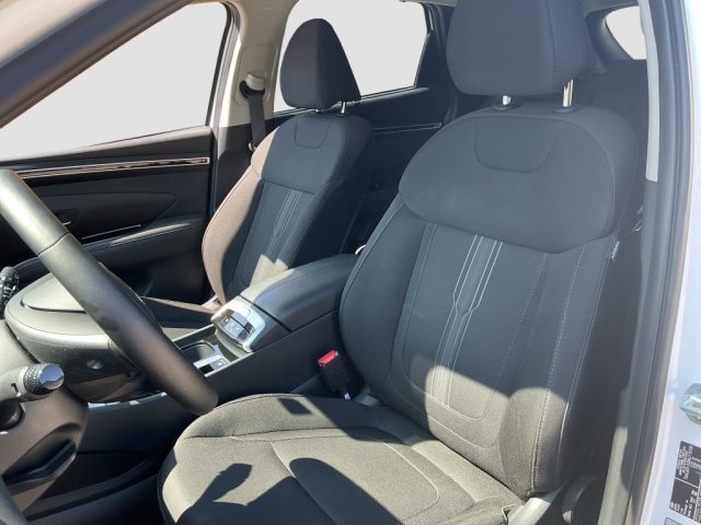 HYUNDAI Tucson usata 8