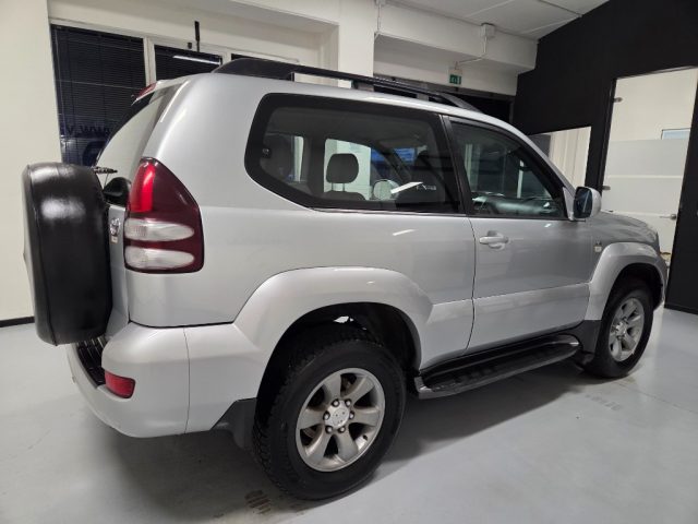 TOYOTA Land Cruiser usata, con Alzacristalli elettrici