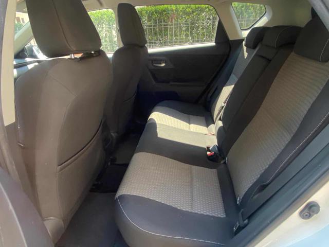 TOYOTA Auris usata 13