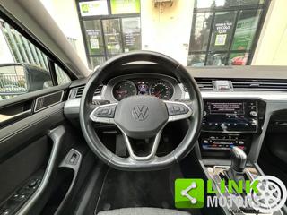 VOLKSWAGEN Passat Variant usata, con Sistema di navigazione