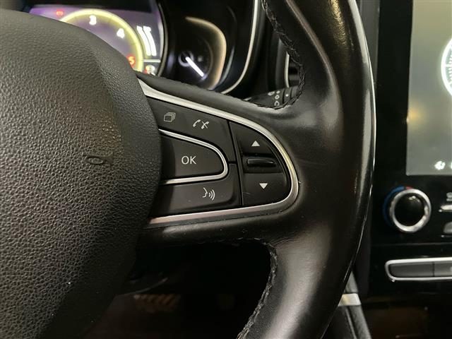 RENAULT Koleos usata, con Sensori di parcheggio anteriori