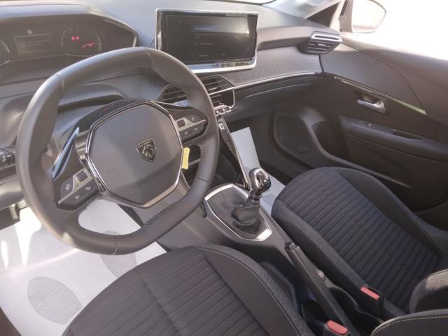 PEUGEOT 208 usata, con Sedile posteriore sdoppiato