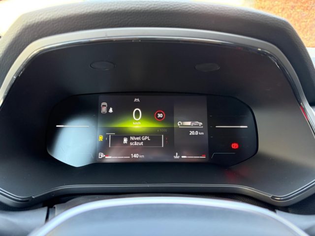 RENAULT Captur usata, con Controllo elettronico della corsia