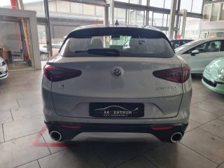 ALFA ROMEO Stelvio usata, con Alzacristalli elettrici