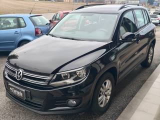 VOLKSWAGEN Tiguan usata, con Autoradio